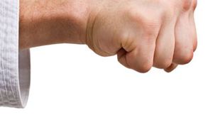 O romanca a murit in Italia dupa ce a fost batuta de iubit