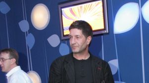 Am deschis un plic pe care scrie DIVERTIS și am dat peste Radu Pietreanu - Soarta face glume pe banii noștri