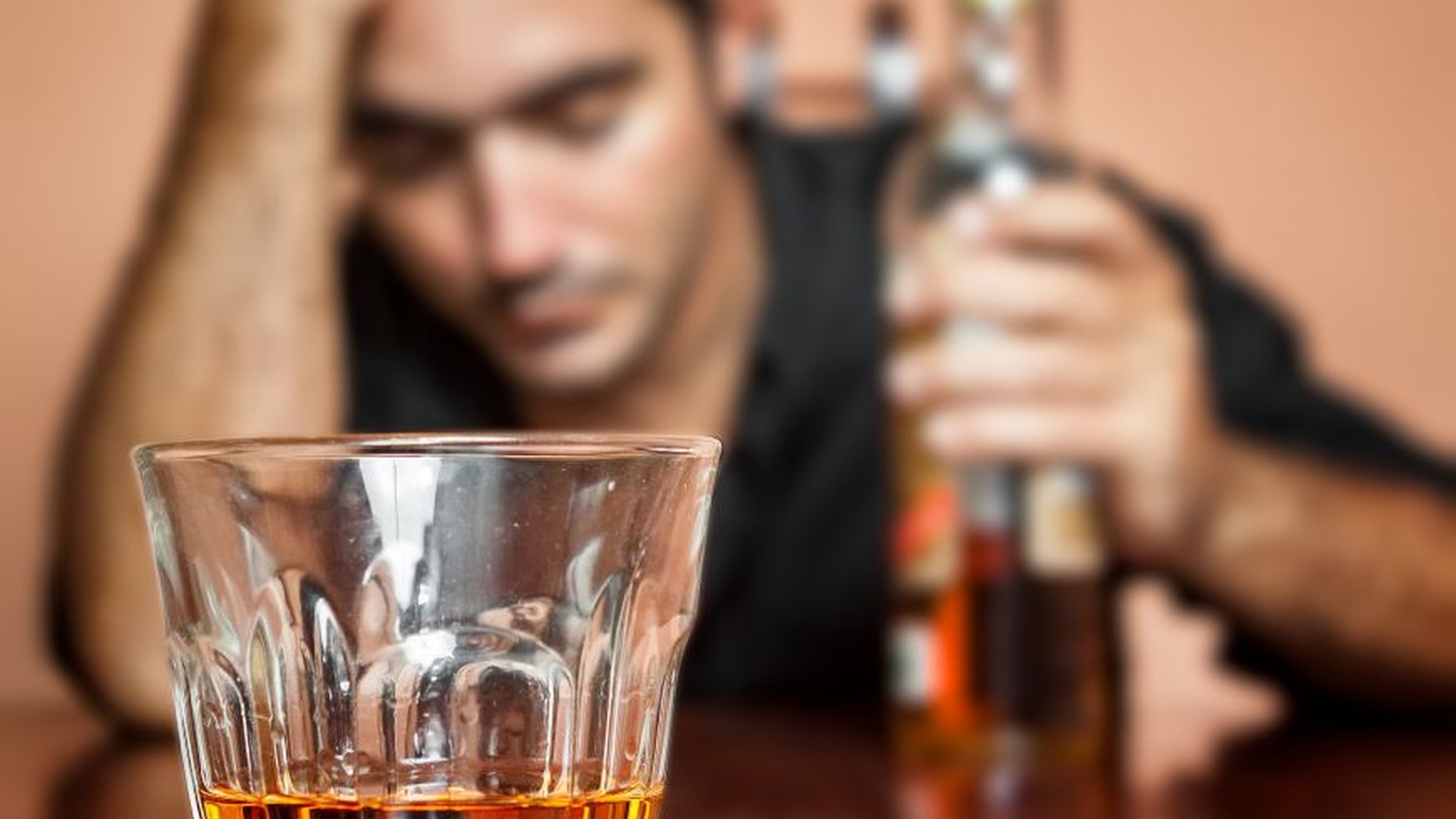 Acestea sunt adevaratele solutii antimahmureala! Ce trebuie sa faci ca sa nu “agonizezi” dupa petrecerea de Revelion!