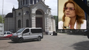 Cutremurător! Ce mesaj a apărut, scris cu cretă, pe trotuarul din fața capelei Cimitirului Bellu, unde este depus trupul Cristinei Țopescu