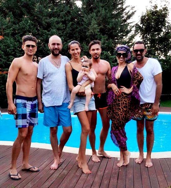 Nu face plajă pe litoralul românesc să nu o vadă românii. Șocant cum arată Raluca Bădulescu în costum de baie