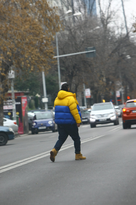 Smiley, în timp ce se îndrepta spre mașina lui