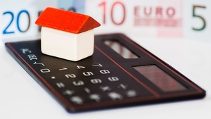 Curs valutar 17 iunie 2019. Euro a scăzut în a doua zi de Rusalii, iar dolarul a crescut