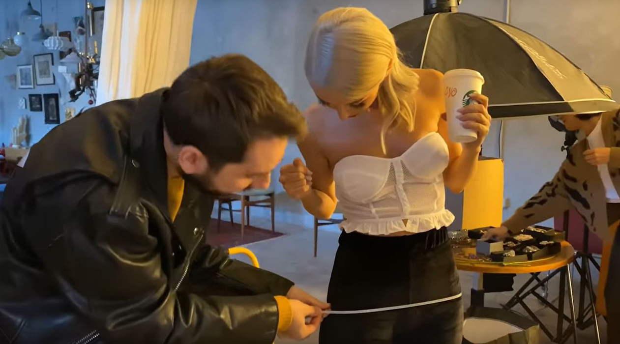 Andreea Bălan are o talie de viespe, dar nu deține măsurile perfecțiunii unui model! Care sunt ale ei și câte kilograme are, de fapt