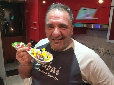 Nelson Mondialu susţine că Strugurel Irlandezu este un "libidinos"