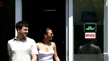 Iubire pe viață… sau până la următorul tatuaj: Giulia Anghelescu și Costin Manea, în 2007