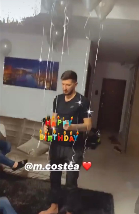 Mihai Costea, super-party în sufragerie