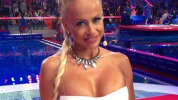 Cum a aparut imbracata Anda Adam! Fanii artiste, in delir dupa ce au vazut aceasta fotografie: Parca ai fi papusa Barbie