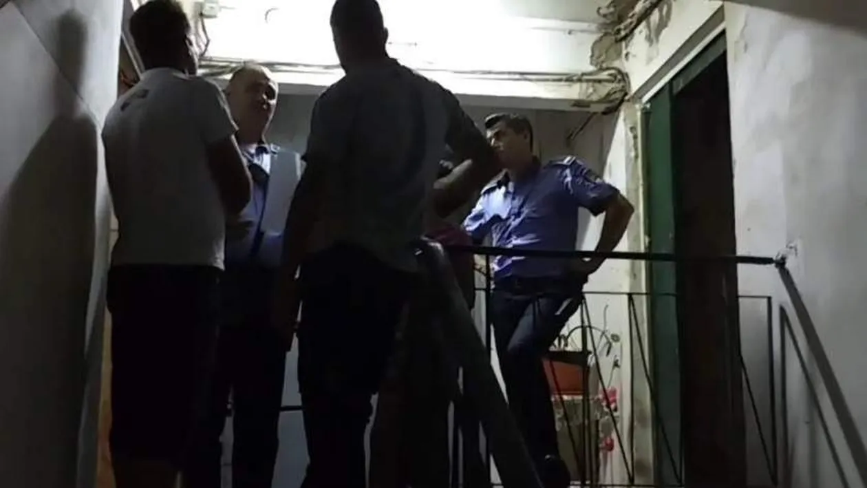 O tânără de 28 de ani din Roman, băgată în comă de partenerul de viață! Femeia a fost bătută cu bestizalitate de iubitul ei de 43 de ani