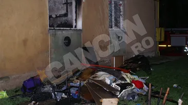A ramas doar cu pijamalele din incendiul care i-a mistuit garsoniera