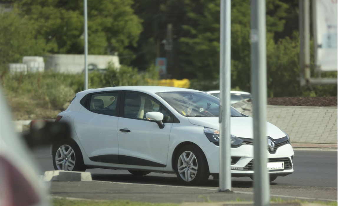Daiana și Irinel se îndreaptă spre Otopeni (Foto: CANCAN.RO)