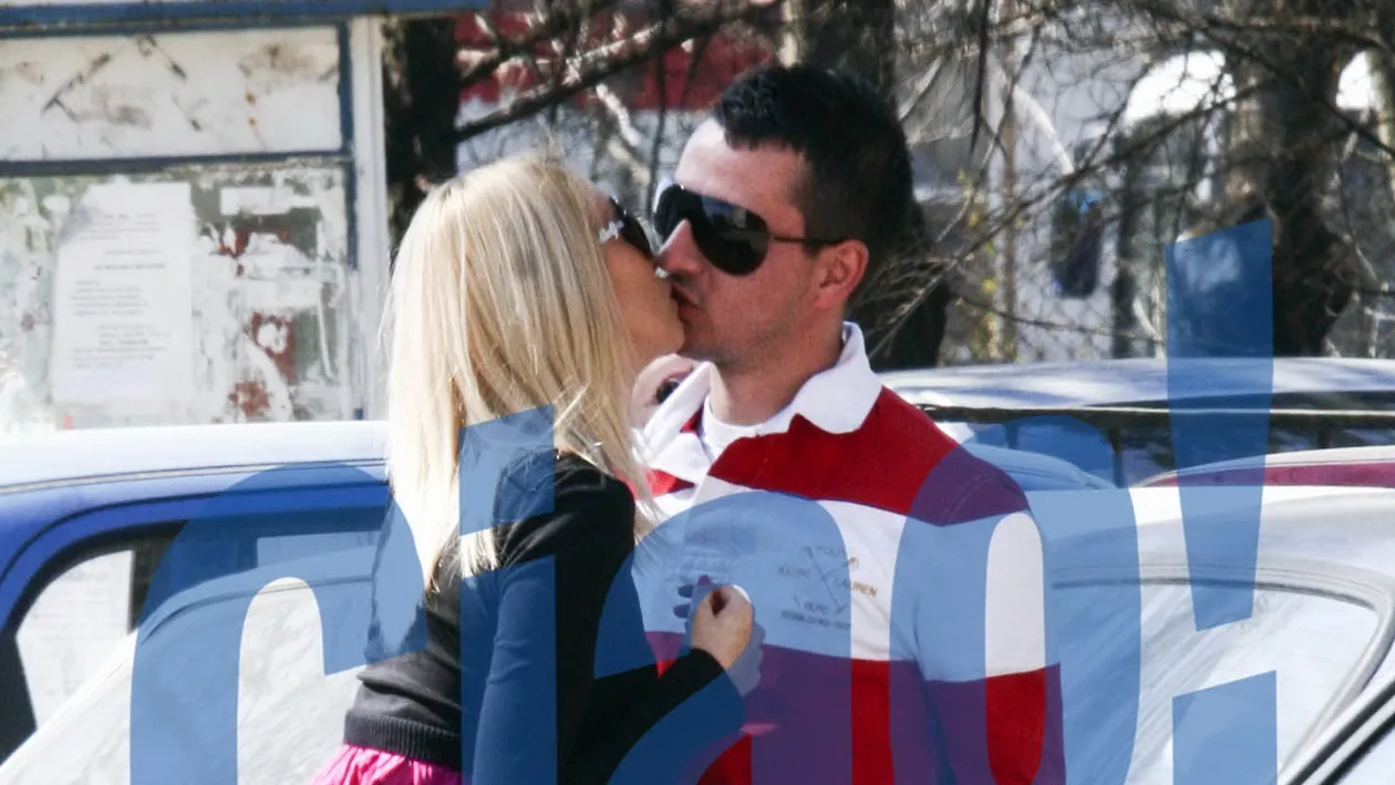 Imagini cu Diana si Ducu chiar de la inceputul relatiei lor. A iesit in fata studioului in papuci roz de casa pentru primul sarut!