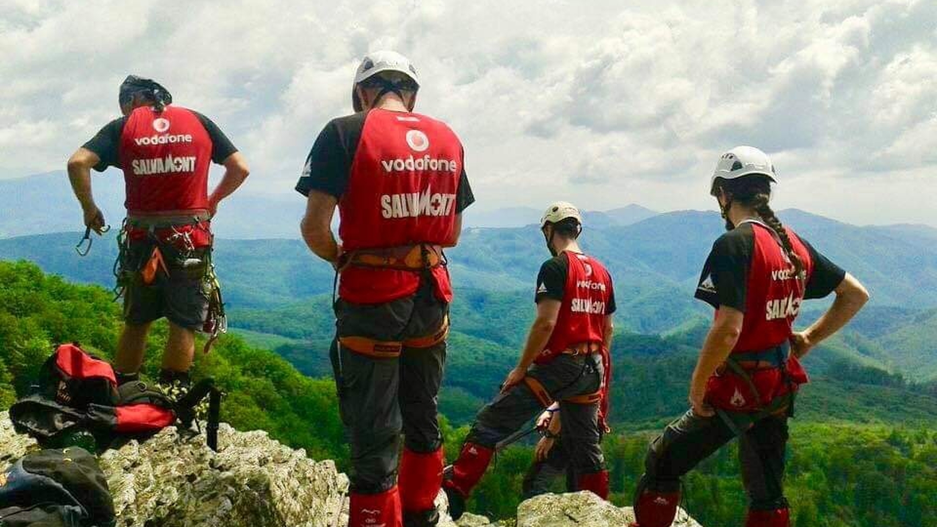 După 3 zile de căutări, salvamontiștii au aflat că turistul rătăcit în Munții Bucegi era, de fapt, acasă.  „El se află bine mersi la domiciliu”