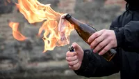 Un ieșean s-a trezi cu un cocktail Molotov în curtea casei! A fost atacat de un alt bărbat, din cauza unei complicații amoroase