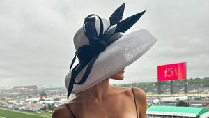 Vedeta care a devenit MILIONARĂ de la 18 ani. Fanii o adoră: „Mi-au cerut apa în care făceam baie”