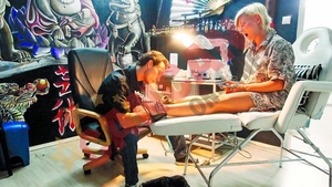 S-a tatuat din nou!