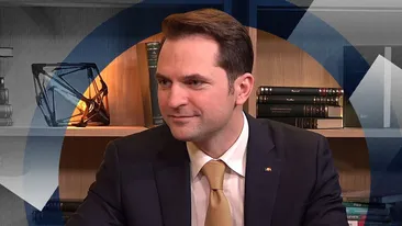 Melodia lui Ștefan Bănică Jr. care i-a adus lui Sebastian Burduja titlul de mister la Balul Bobocilor. M-am urcat pe scenă și...