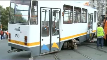 Tramvai 41, deraiat în Ghencea! Circulația pe această line, blocată
