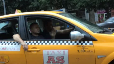 Un bucurestean a oferit faza zilei. Ce aroganta a putut sa faca in timp ce mergea cu taxiul pe un bulevard din Capitala!