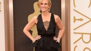 JULIA ROBERTS şi-a asigurat zâmbetul pentru 20 de milioane de dolari! Vedeta a dezvăluit un secret:,,Mă spăl pe dinţi cu...’’