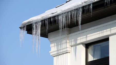 Anunțul momentului, după ce o femeie a fost ucisă de o bucată de gheață în Chiajna. Apelul făcut de autorități