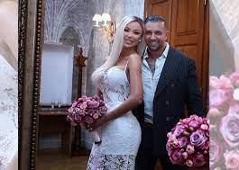 Bianca Drăgușanu și Alex Bodi s-au cununat civil