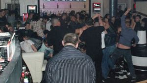 De la bal, la spital! Un tânăr din Vaslui a fost bătut cu sălbăticie și lăsat să zacă în fața unui club! Băiatul urmează să fie operat pe creier