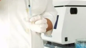 Un milion de oameni mor anual din cauza hepatitei B si C