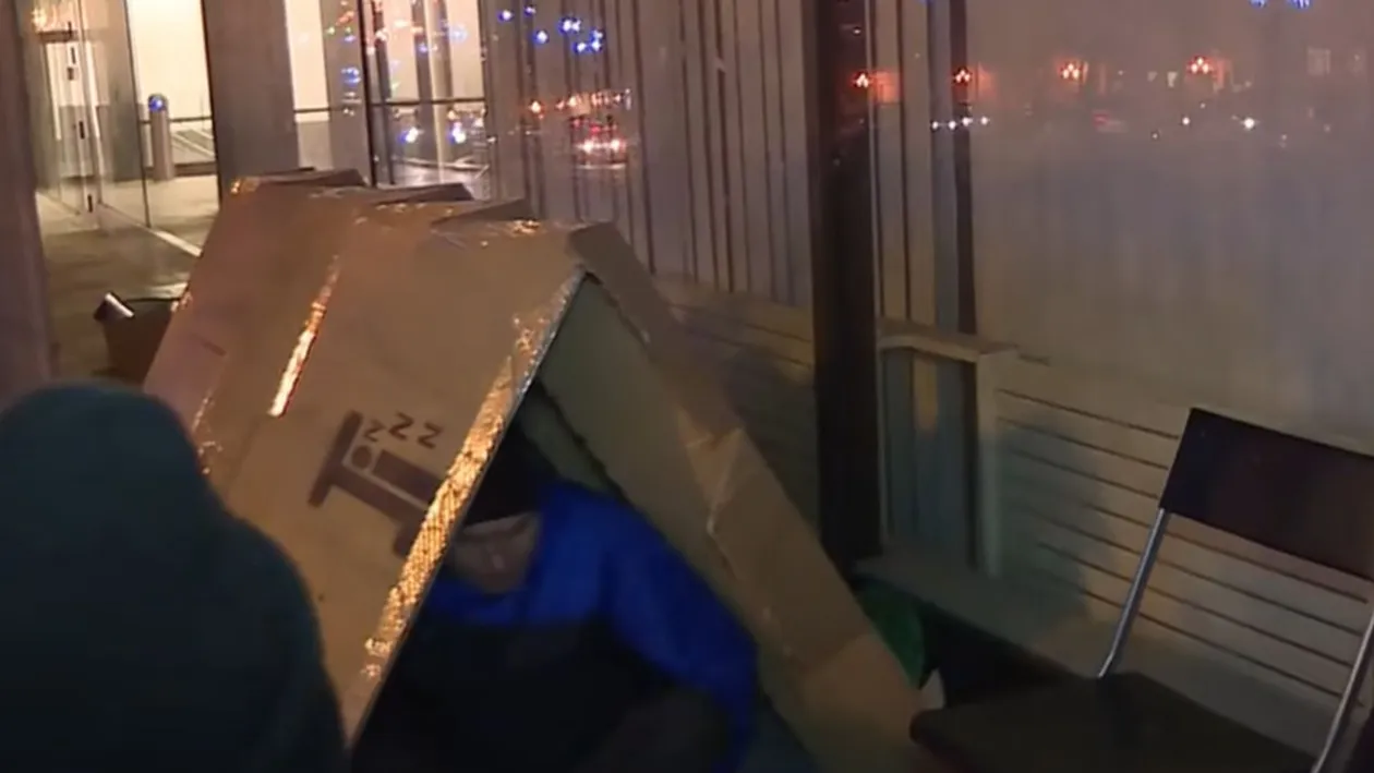 Suferința lui Ilie, românul care doarme pe străzile din Germania. Oamenii i-au găsit rudele din Botoșani