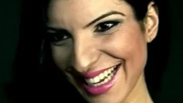 Andreea Tonciu nu a fost mereu tinta misto-urilor legate de nasul ei. Uite cum arata cand era mica