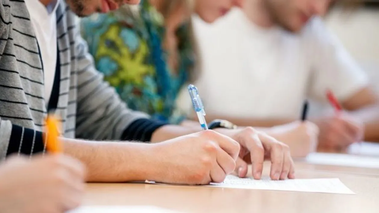 Rezultate Bac 2019, Edu.ro: Ce se întâmplă dacă ai media 5.99 la Bacalaureat. Cum se calculează, de fapt, nota finală