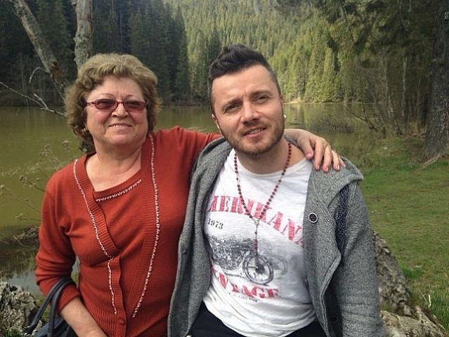 Prima reacţie a soacrei Gabrielei Cristea, după ce şi-a văzut pentru prima dată nepoţica:”Am plâns, pentru că eu…“