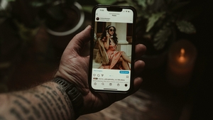 Prinși în feed: Cum reduci dependența de social media. Aplicațiile construite să te țină captiv