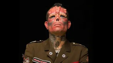 Un bărbat a cheltuit 38.000 $ ca să semene cu personajul său preferat din „Captain America”! Imaginile cu chipul său înfricoşător