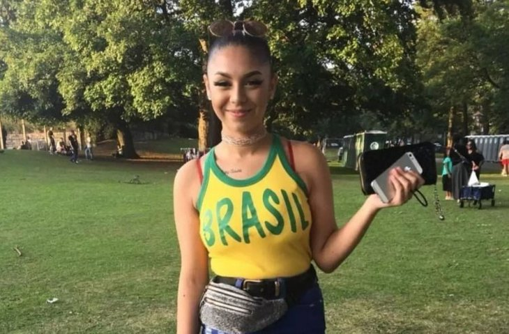 La doar 17 ani, Karina a fost înjunghiată în fața blocului! Detalii despre crima care a îngrozit întreaga țară