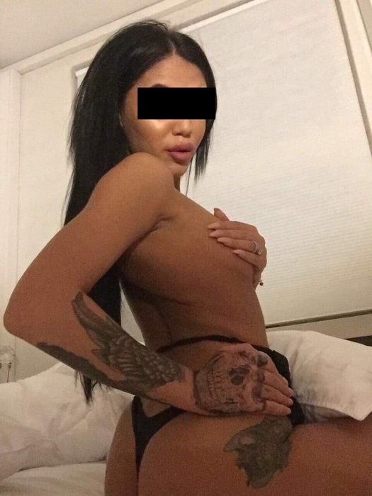 Ex-logodnicul lui Brigitte, Cornel Oană, s-a combinat cu o tatuată problematică!