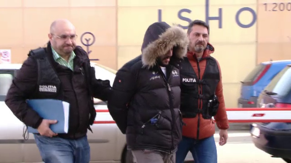 Lovitură grea în familia lui Sile Cămătaru! Fiul cel mic al interlopului, trădat de soție înainte să fie încătușat. Ce a făcut bruneta