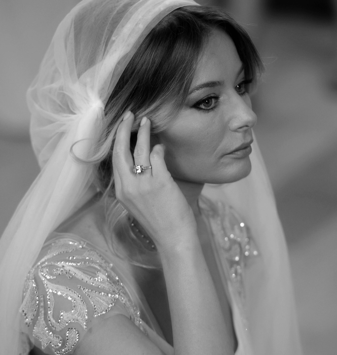 Laura Cosoi și Cosmin Curticăpean aniversează Nunta de Oțel! Mesajul emoționant transmis de actriță: „Iubirea nu înseamnă doar promisiunile făcute”