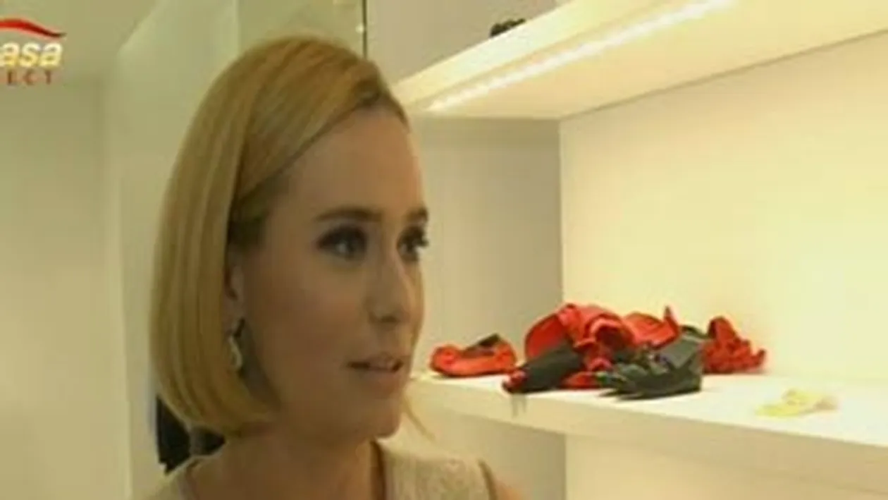 Andreea Esca nu se considera vedeta: Ma imbrac de mai multe ori cu aceeasi haina