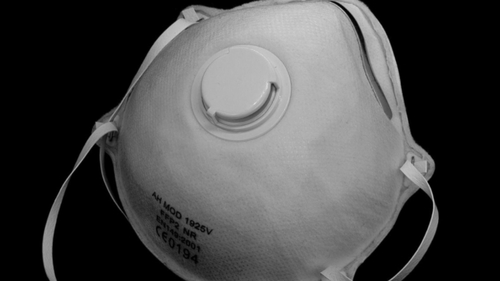 În urma apariției noii tulpini de coronavirus, această mască ar putea deveni obligatorie în Europa