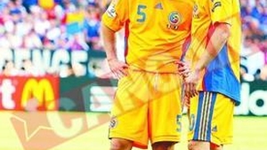 Chiar daca joaca Chivu si Mutu, Serbia e favorita