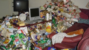 Cel mai împuţit dormitor din lume aparţine unor studente! Vezi cât de scârbos arată!