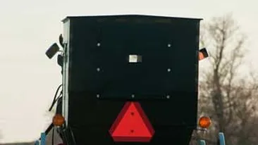 Membrii unei comunitati Amish au agresat alti membri ai comunitatii, taindu-le barba sau parul