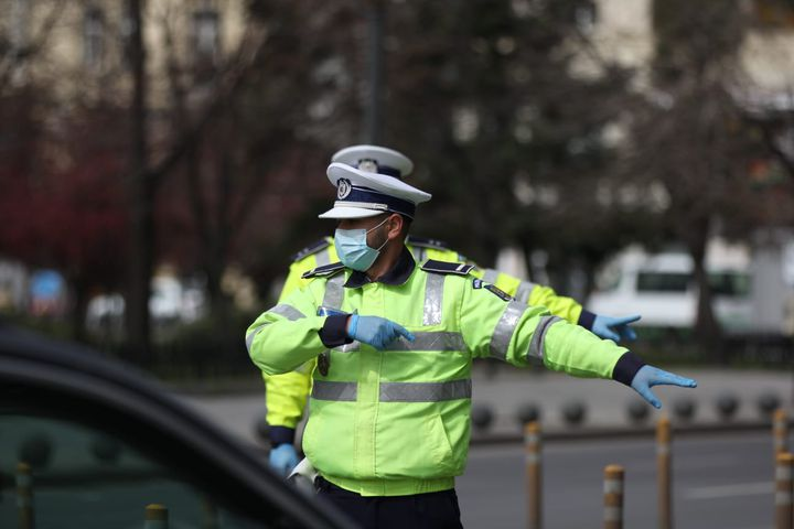 Trei bucureșteni au primit amenzi record, după ce au fost trași pe dreapta de polițiști! Descoperirile incredibile făcute de oamenii legii