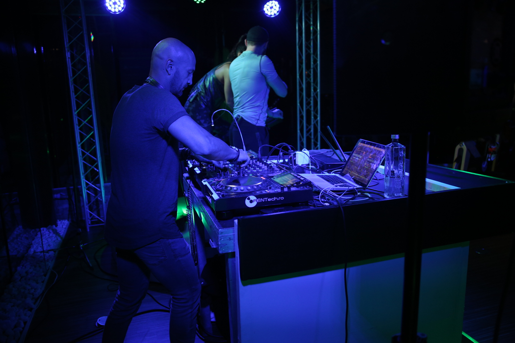 DJ Sasha Lopez a fost ”forță” la butoane în cel mai dotat centru de fitness din București, ”The Movement”