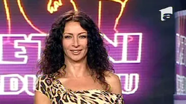 VIDEO Uite-o pe Mihaela Radulescu cum danseaza tango pe tocuri de 15 cm! Vezi ce partener inedit a avut!