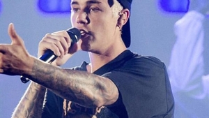 JUSTIN BIEBER s-a deghizat şi a ieşit la vânătoare de pokemoni! Iată până unde merge disperarea după jocul momentului