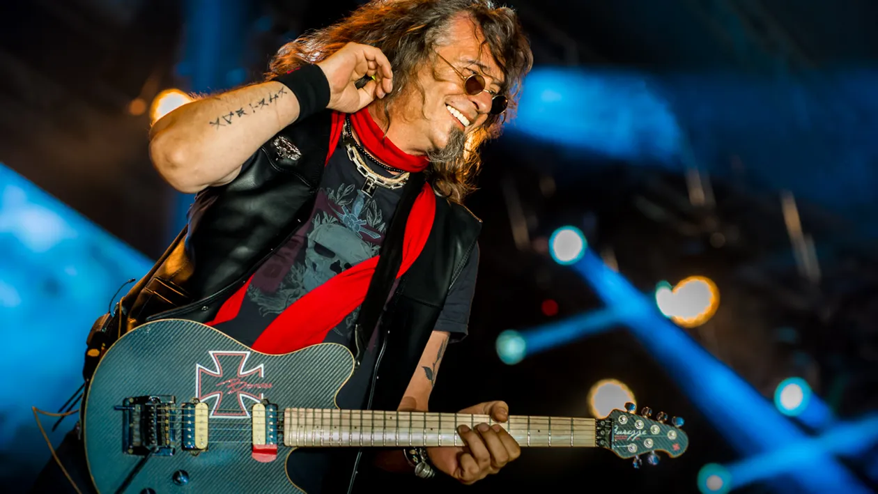 Zi de doliu! Liderul trupei Cargo, Adi Bărar, s-a stins din viață. Artistul era internat la ATI