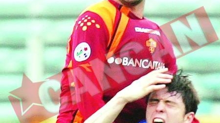 Fanii Romei, suparati pe Chivu