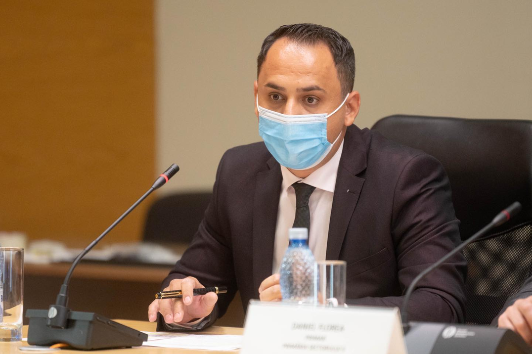 Gabriela Firea a anunțat testarea gratuită pentru coronavirus în cazul elevilor și profesorilor din București! Care este singura condiție ce trebuie îndeplinită de aceștia
